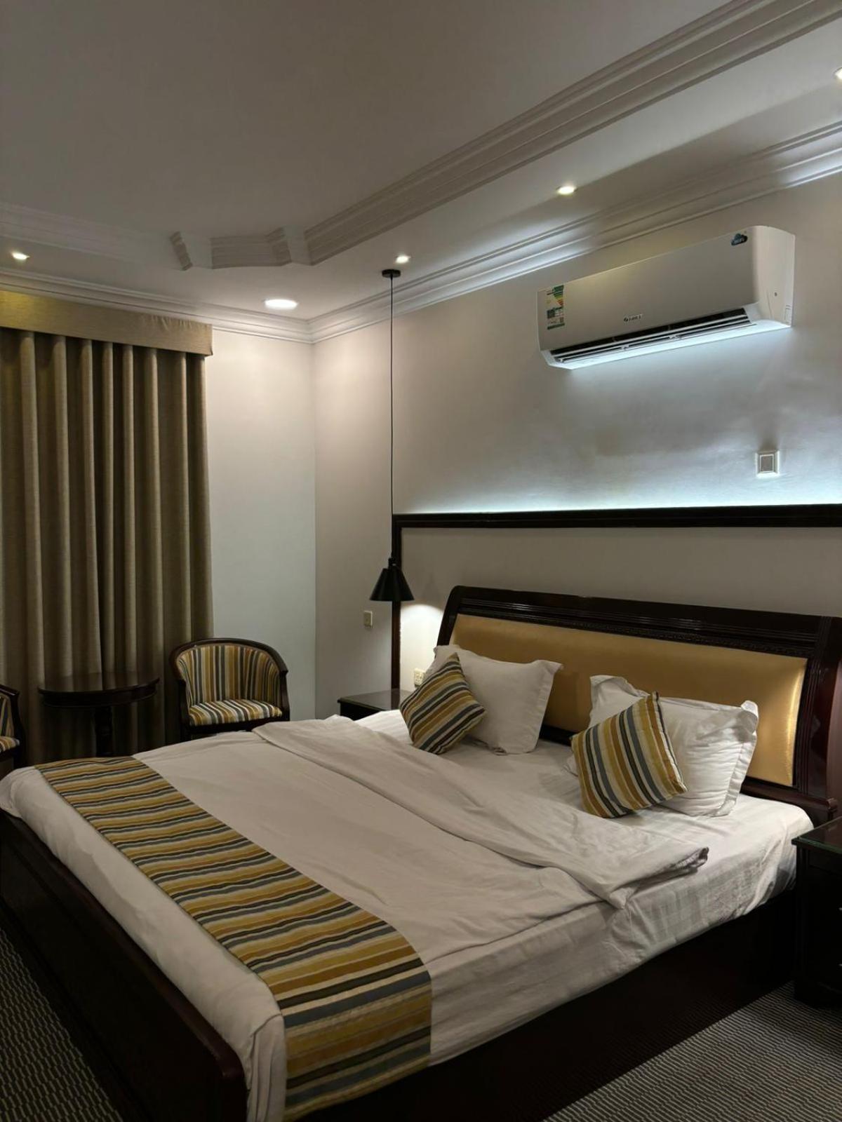 Al Mokhmalia Serviced Apartments Medina Esterno foto