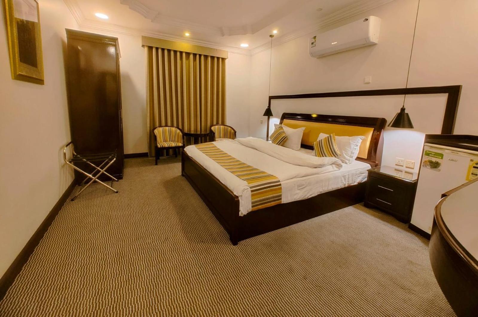Al Mokhmalia Serviced Apartments Medina Esterno foto