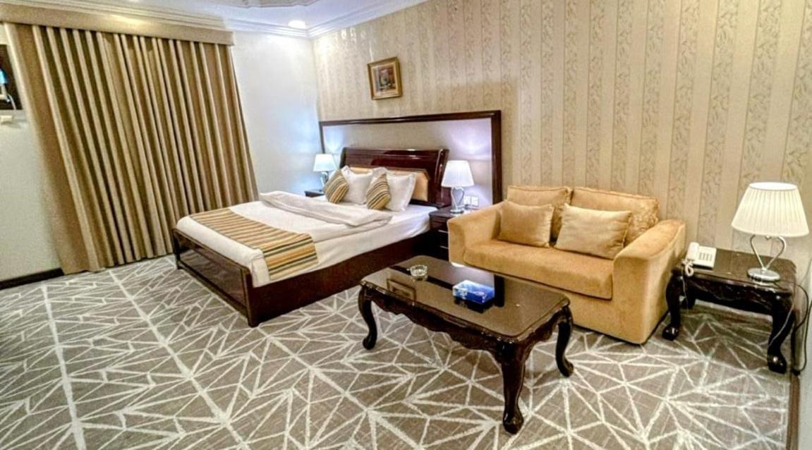 Al Mokhmalia Serviced Apartments Medina Esterno foto
